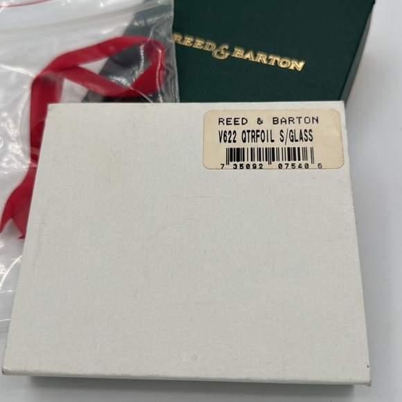 Reed and Barton NIB “stained glass “ Ornament. - Picture 2 of 3